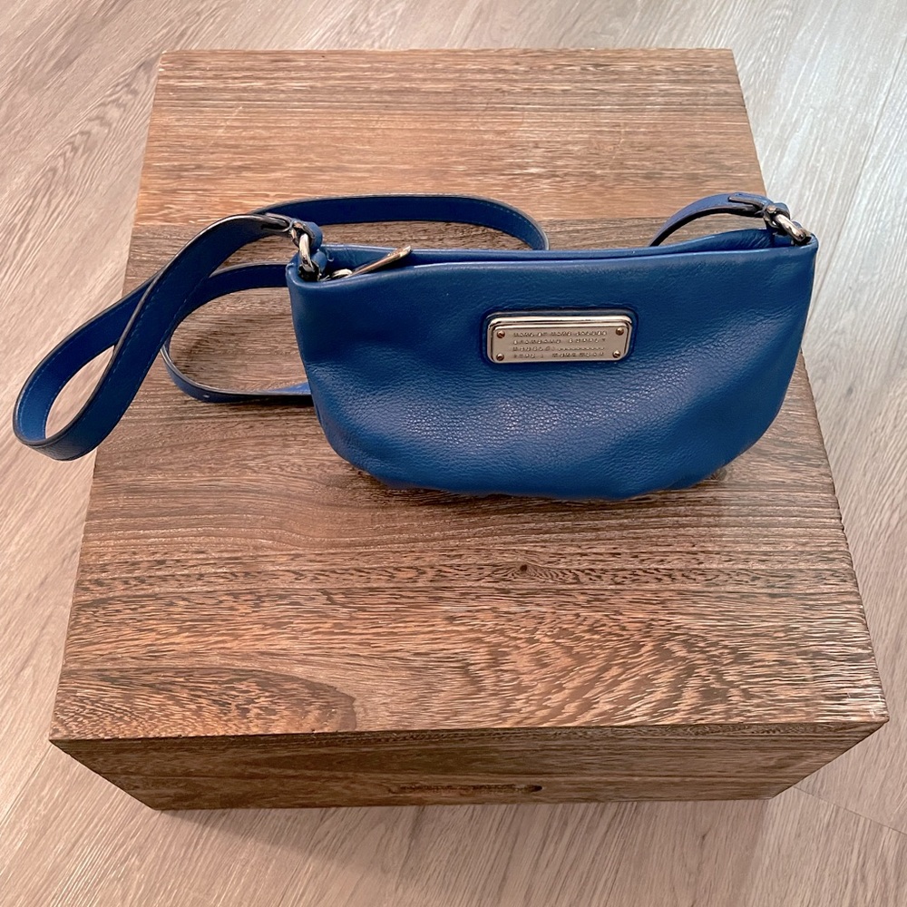 *MARC BY MARC JACOBS*